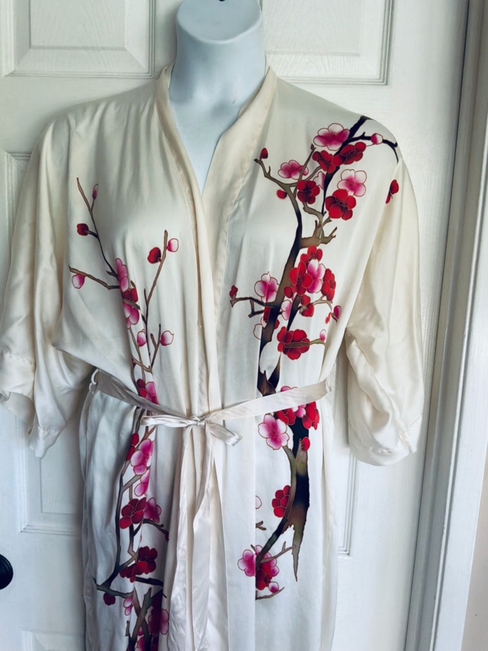 OLD SHANGHAI….silk kimono bathrobe